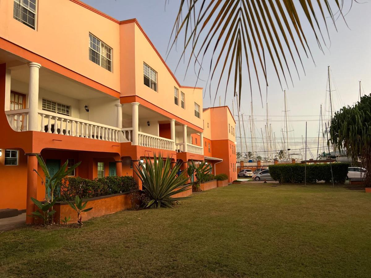 Cool Premier Apts. - Airport/Sgu Blow Hole Exterior photo