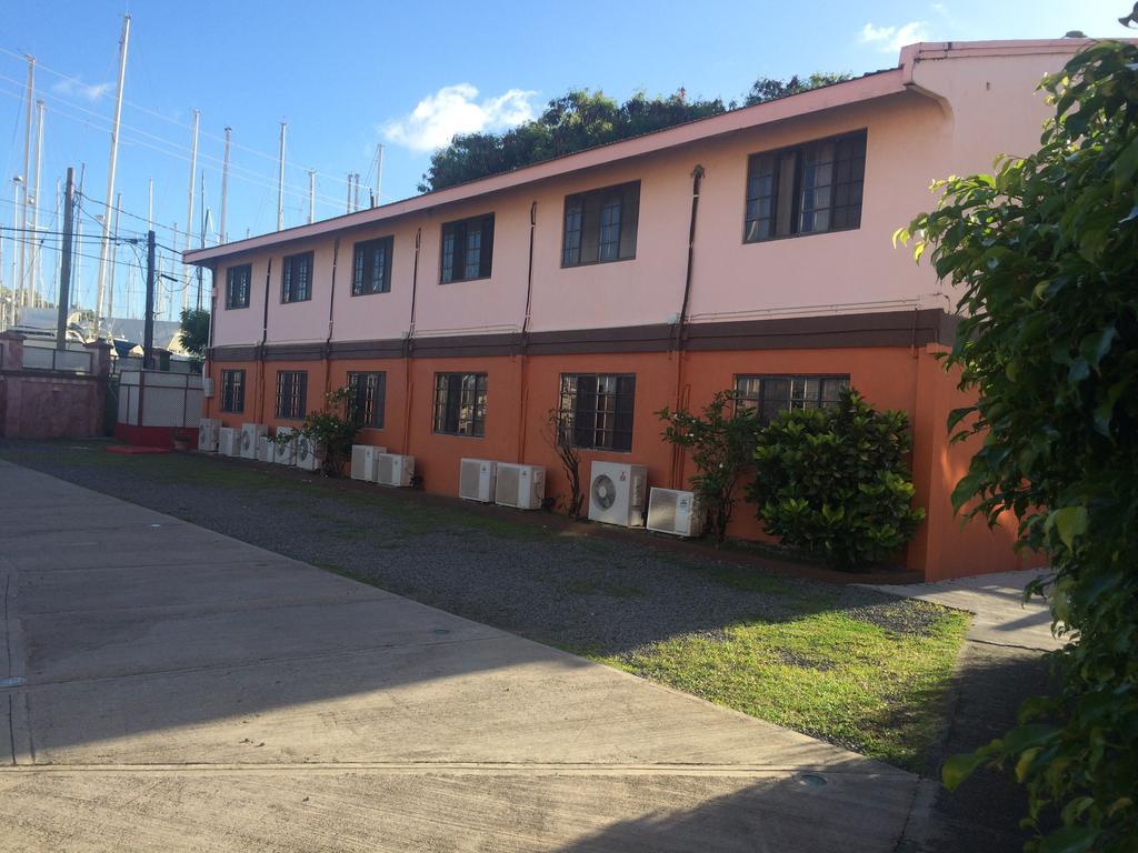 Cool Premier Apts. - Airport/Sgu Blow Hole Exterior photo